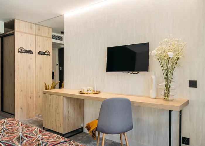 Narusa Lesna Przystan *